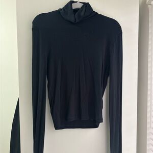 Aritzia Sunday Best Black Long Sleeve turtleneck